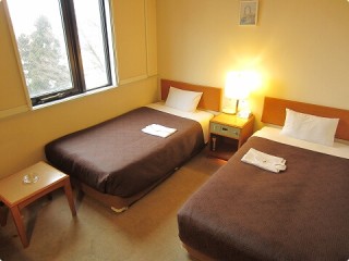 写真：全室2名収容可能