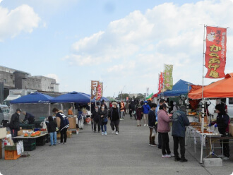 館鼻岸壁朝市：ホテルセレクトイン八戸中央
