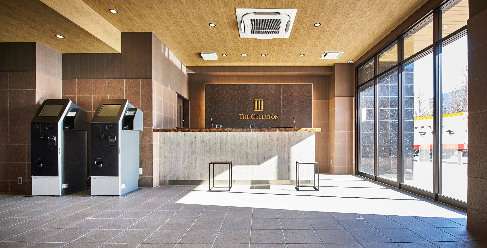 エントランス：ザ・セレクトン大宮快速・北本駅前