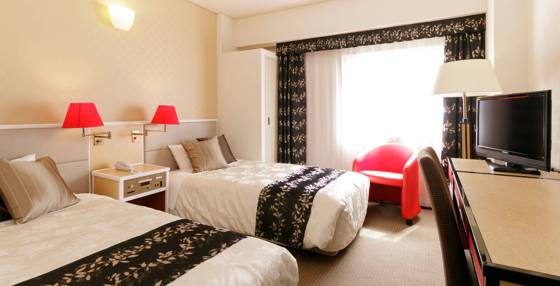 客室：ザ・セレクトン福島