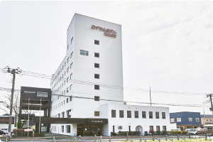 外観：ロイヤルホテル