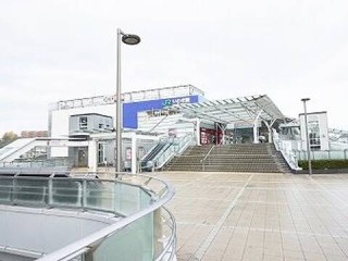 写真：JR常磐線「いわき駅」南口、徒歩1分