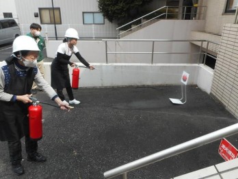 セレクトイン八戸中央_自衛消防訓練1