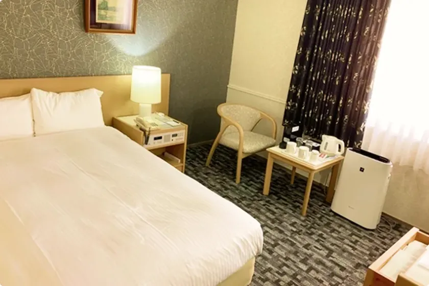 スタンダードセミダブルルーム：山形グランドホテル