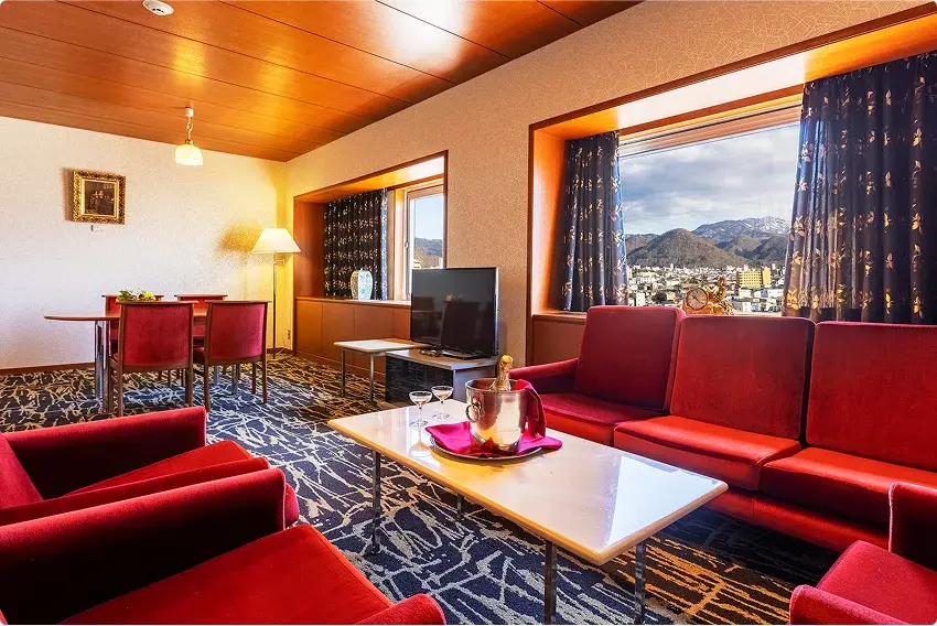 ロイヤルスイートルーム：山形グランドホテル