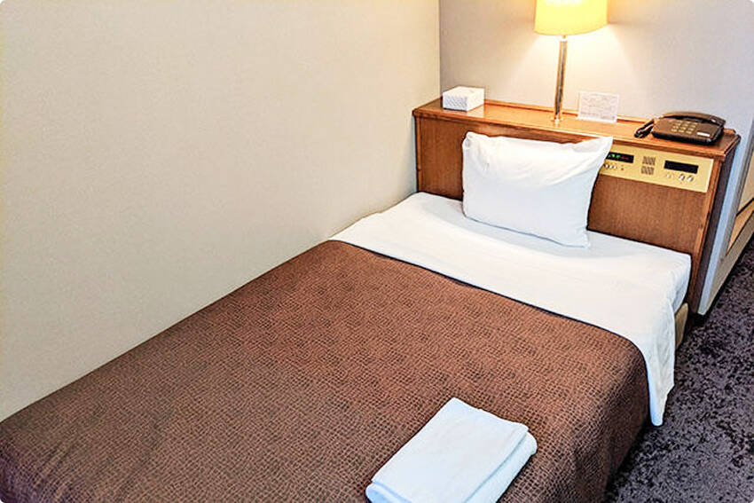 セミダブル：ホテルセレクトイン三島