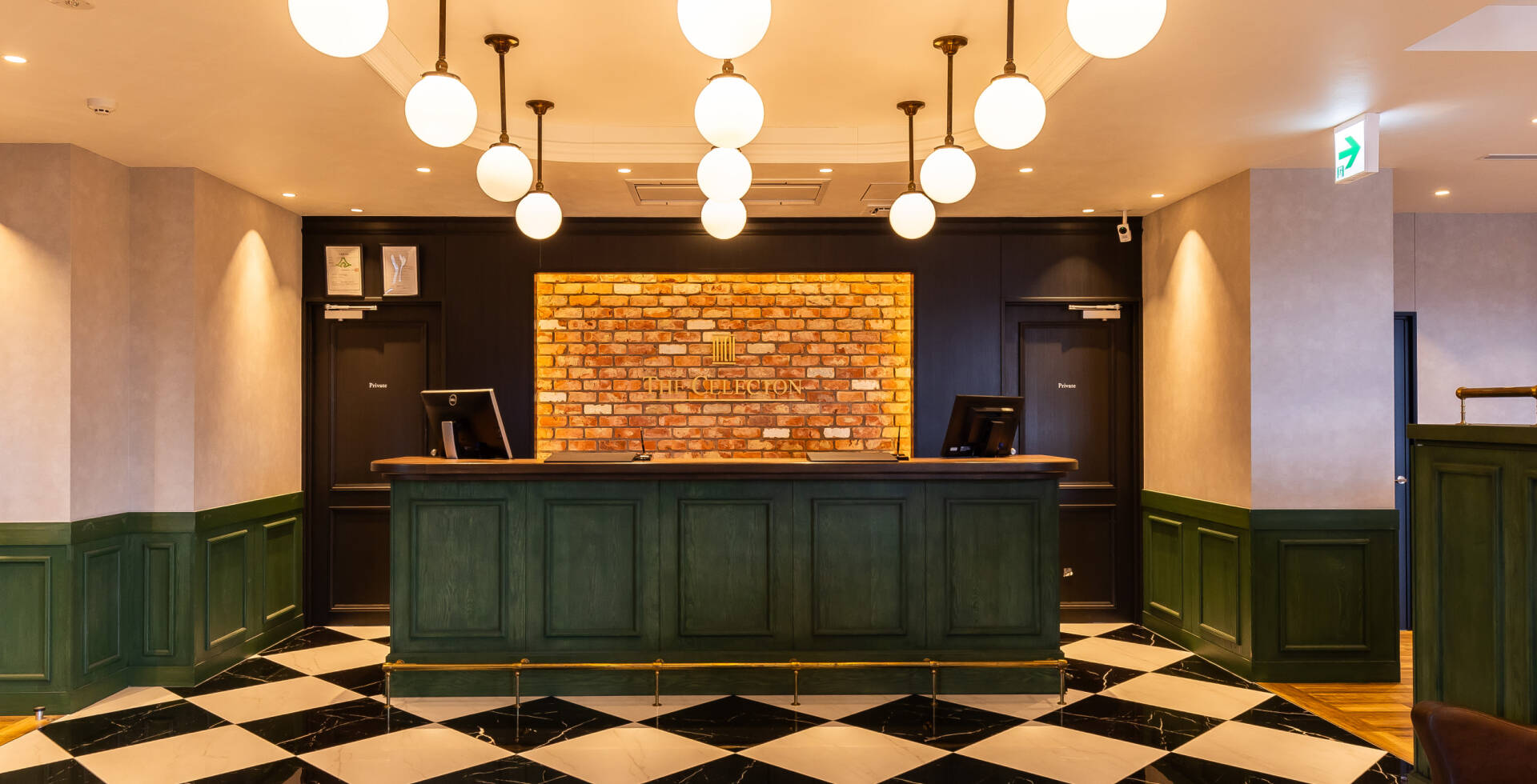 フロント：ザ・セレクトン富士山御殿場インター