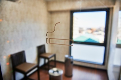 5F 喫煙ルーム：ザ・セレクトン大宮快速・北本駅前