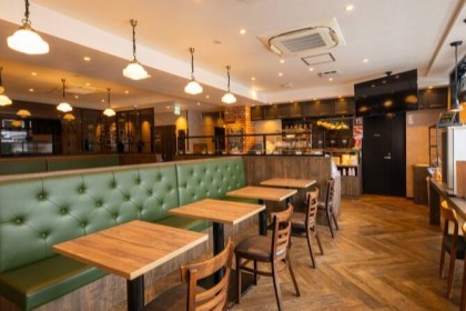 朝食会場「ベーカリーカフェ」：ザ・セレクトン松本　