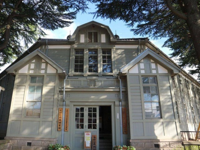 旧松本高等学校校舎：ザ・セレクトン松本　