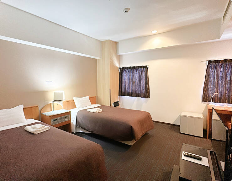 客室：ホテルセレクトイン名古屋岩倉前