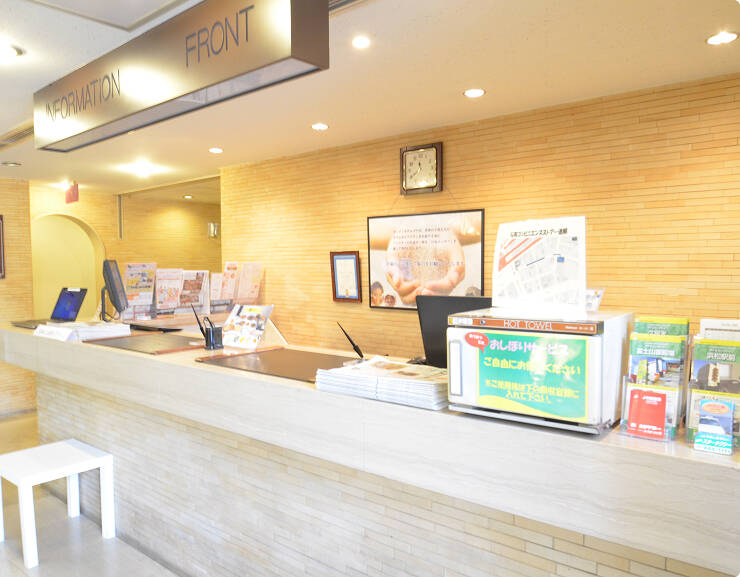 フロント：ホテルセレクトイン浜松駅前