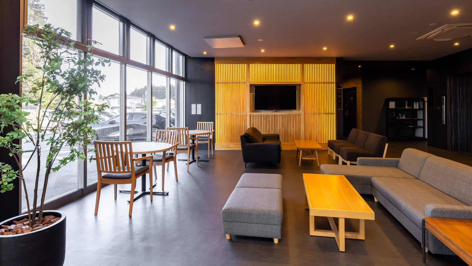 ロビー：ほてる寛楽　富士山御殿場