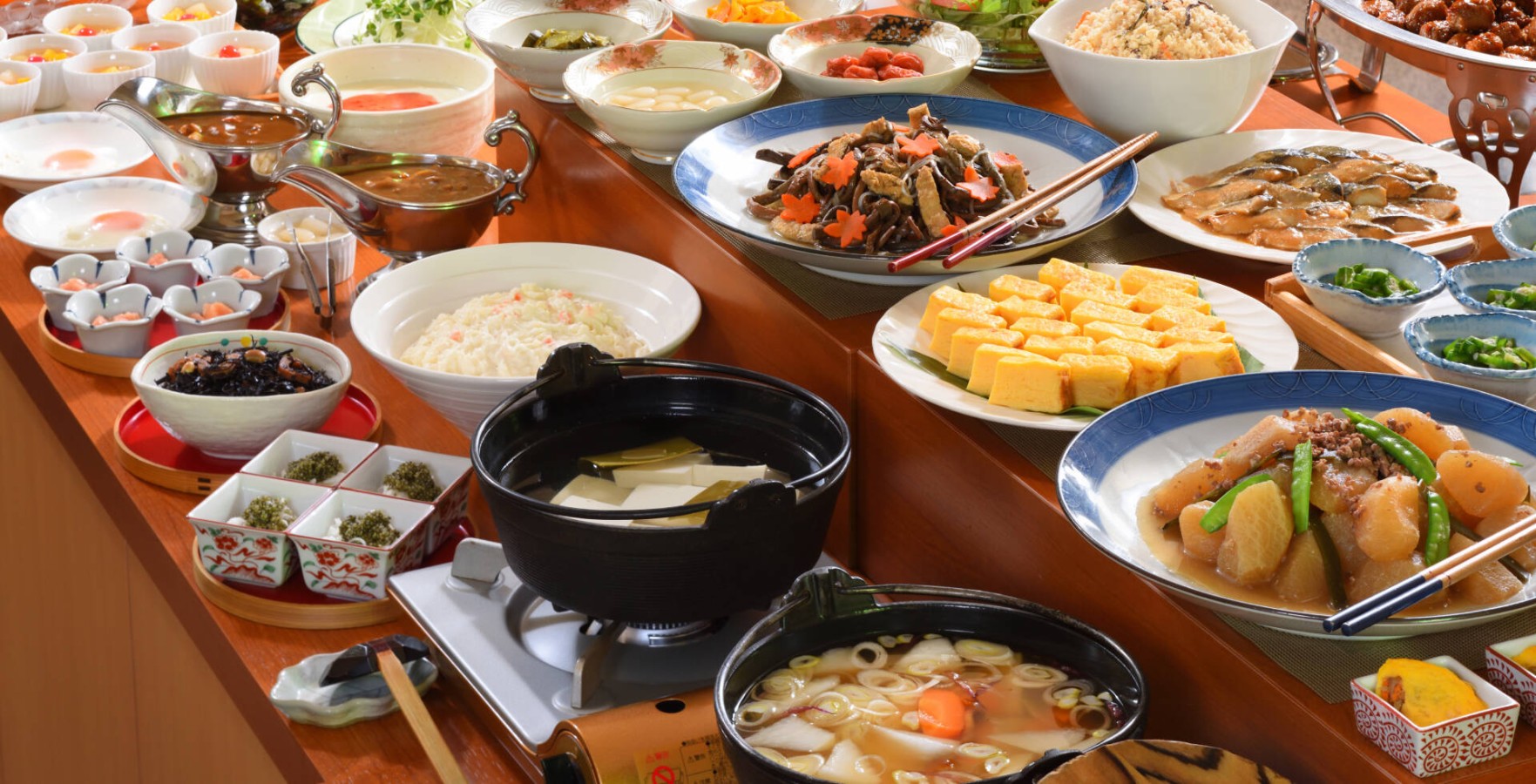 朝食：アネックスロイヤルホテル