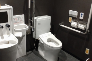 多目的トイレ：ザ・セレクトン京都堀川三条