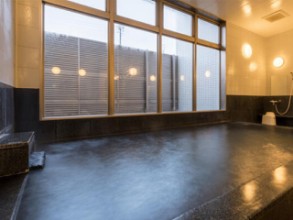 男性用浴室：グランドパークホテル大館