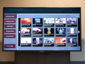 写真：40インチ壁掛TVを完備