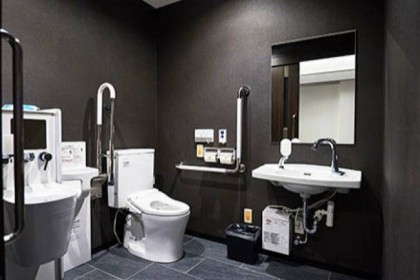 多目的トイレ：ザ・セレクトン京都堀川三条