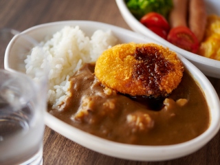 ホテル名物、ご当地”あべの松原”コロッケ