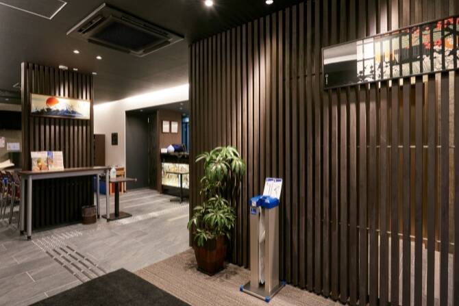 エントランス：ザ・セレクトン京都堀川三条