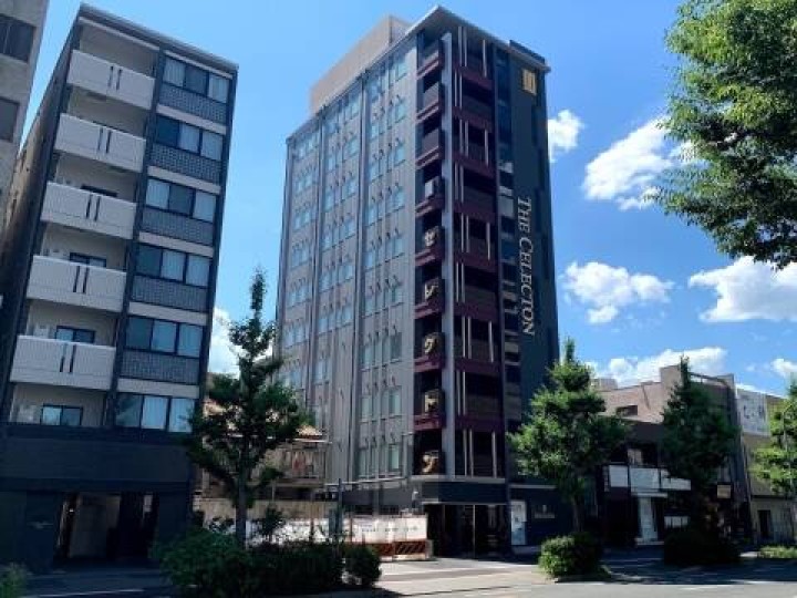 「堀川三条」バス停より徒歩0分の好立地：ザ・セレクトン京都堀川三条