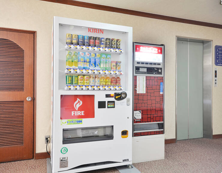 自動販売機：ホテルセレクトイン津山