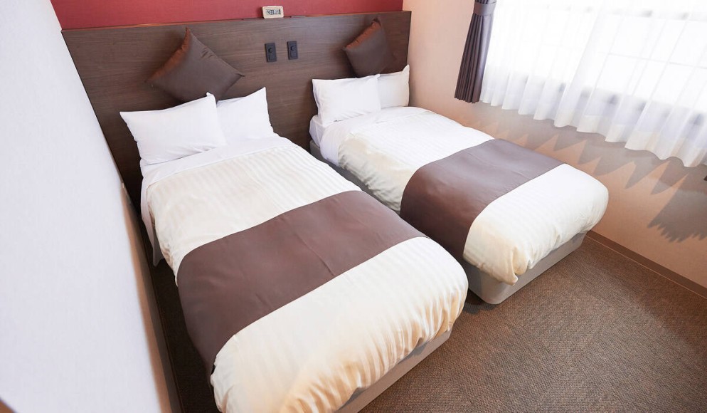 寛楽ツインルーム：いやし処ほてる寛楽埼玉・本庄早稲田ひのきの館 