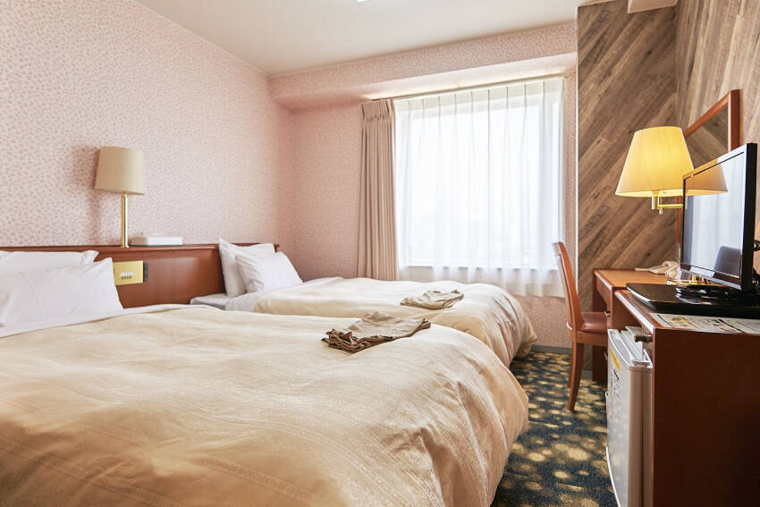 ツインルーム：アネックスロイヤルホテル