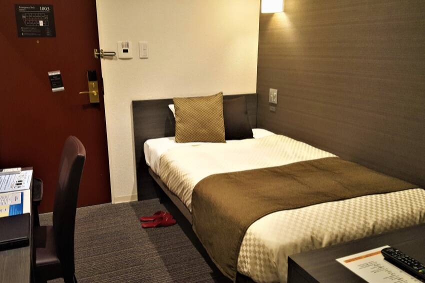 シングルルーム：ザ・セレクトン京都堀川三条