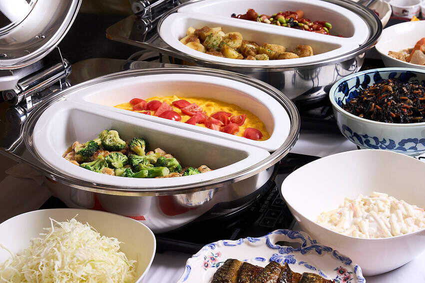 朝食：ホテルセレクトイン伊勢原