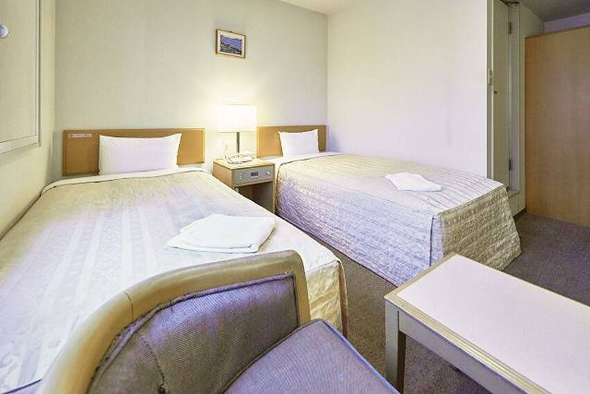 ツイン：ホテルセレクトイン伊勢原