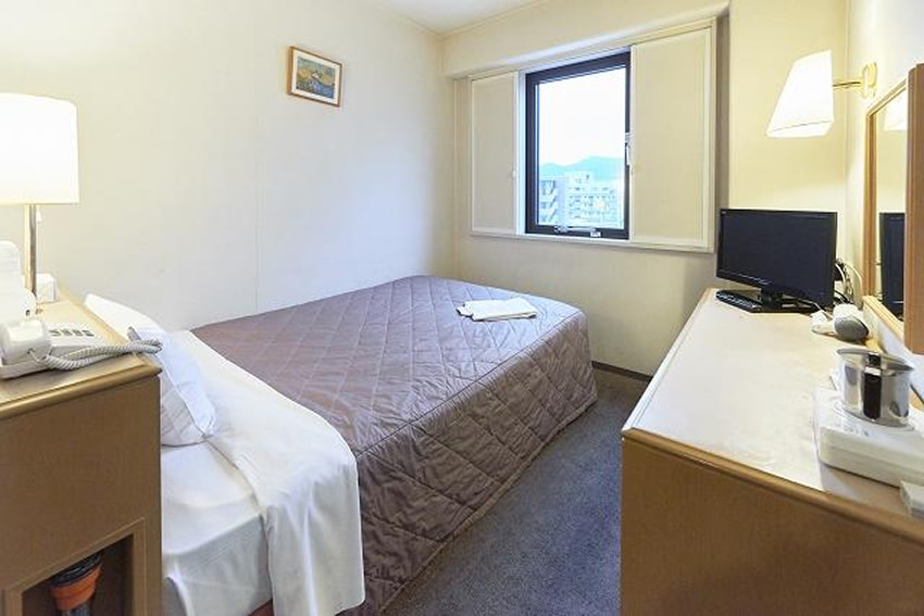 セミダブル：ホテルセレクトイン伊勢原