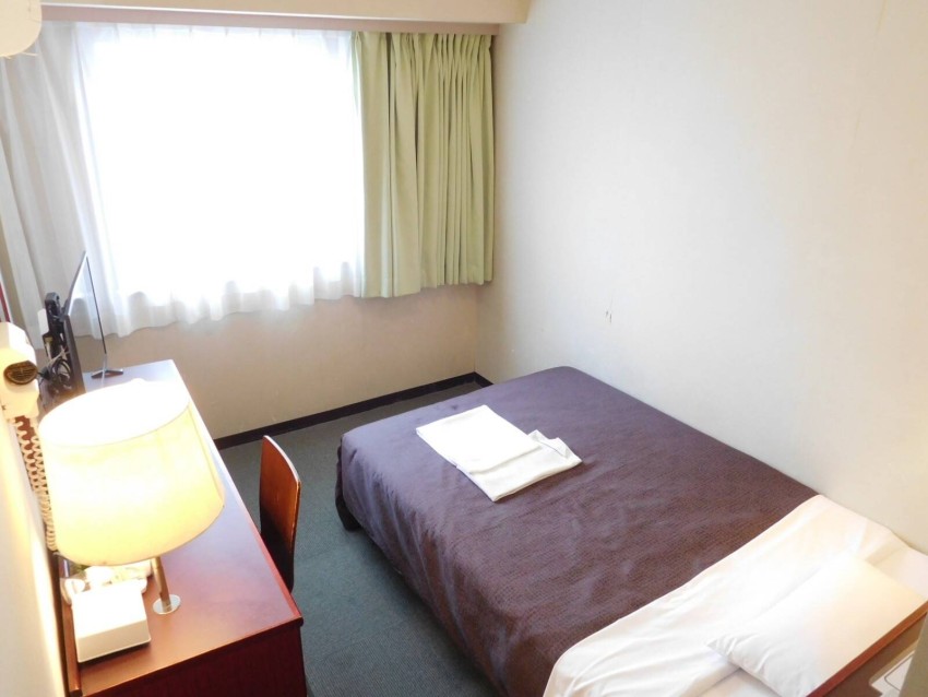 セミダブル：ホテルセレクトイン長野