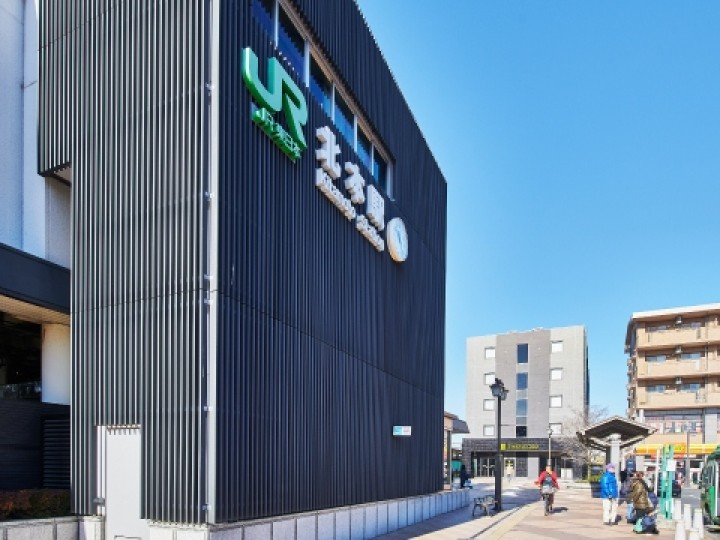 JR高崎線「北本駅」東口出てすぐ：ザ・セレクトン大宮快速・北本駅前