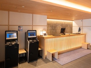 フロント：いやし処ほてる寛楽秋田川反