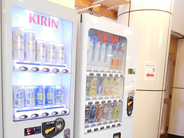 自動販売機：ホテルセレクトイン長野
