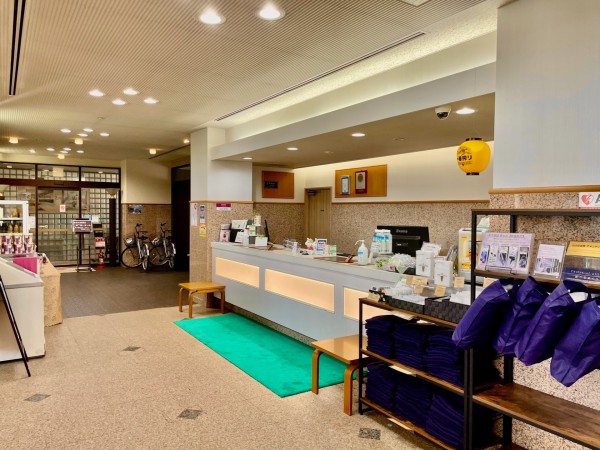 フロント：横手セントラルホテル