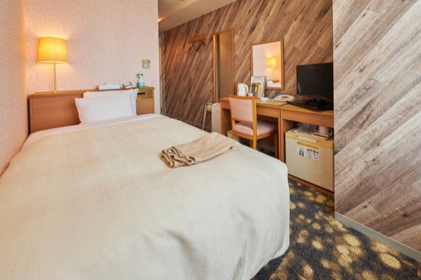 デラックスシングルルーム：アネックスロイヤルホテル