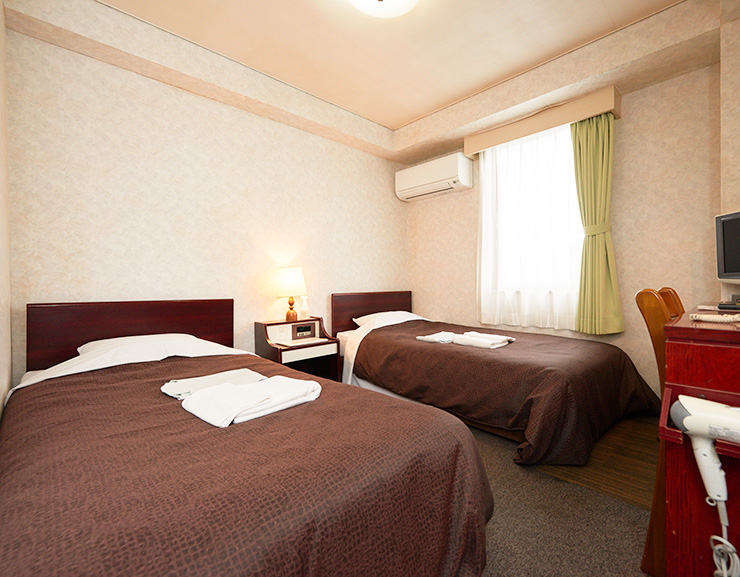 客室：ホテルセレクトイン米沢 