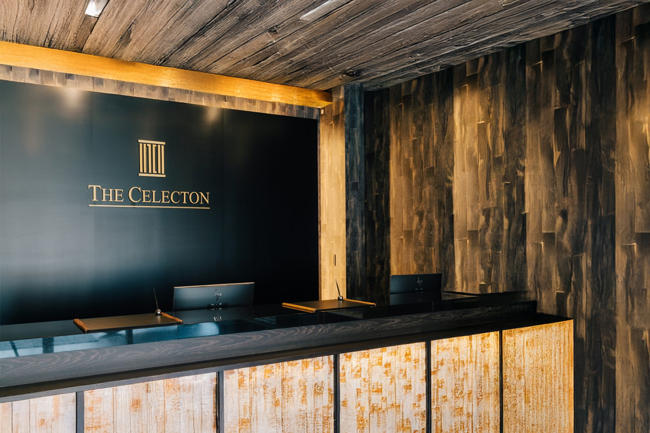 フロント：ザ・セレクトン倉敷水島