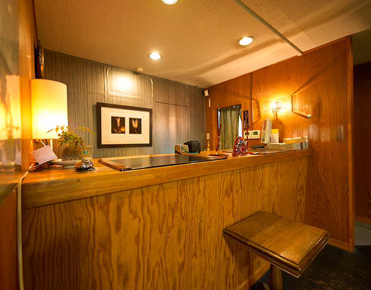 フロント：長野プラザホテル