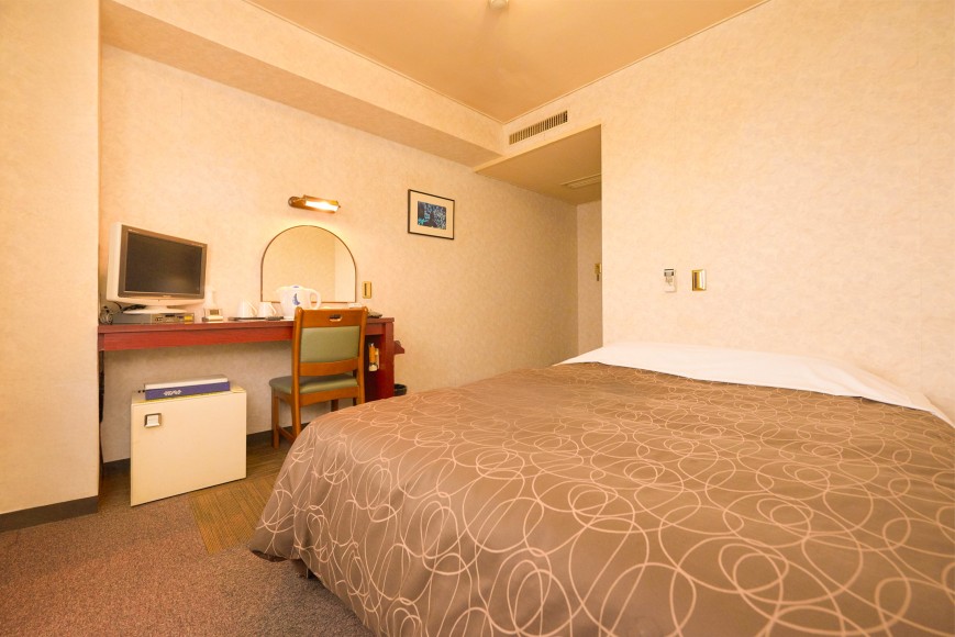 ダブル：ホテルセレクトイン米沢