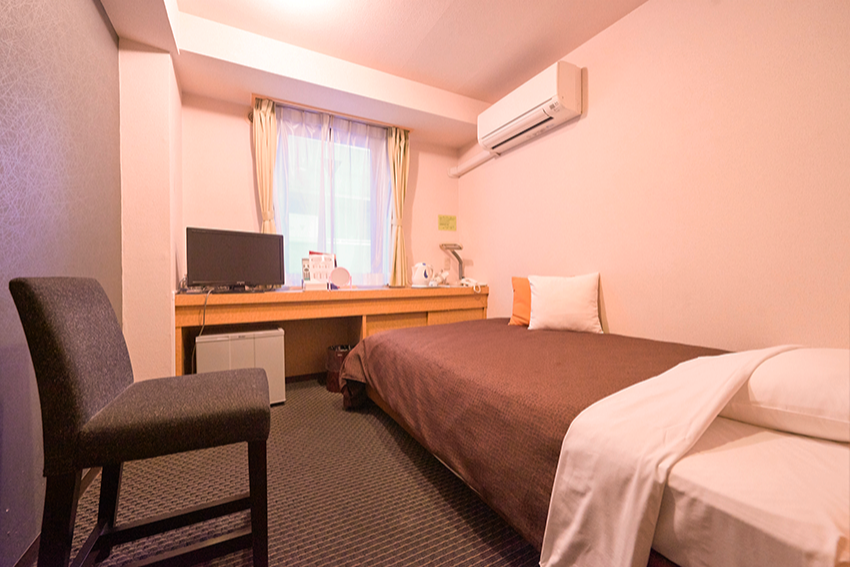 セミダブル：長野プラザホテル
