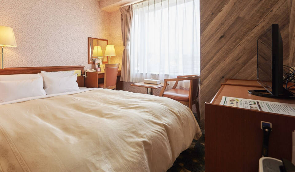 客室：アネックスロイヤルホテル