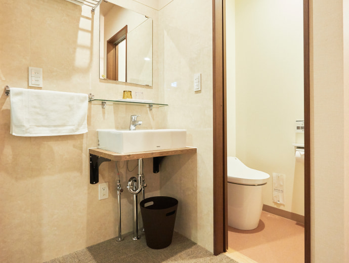 客室：いやし処ほてる寛楽埼玉・本庄早稲田ひのきの館 