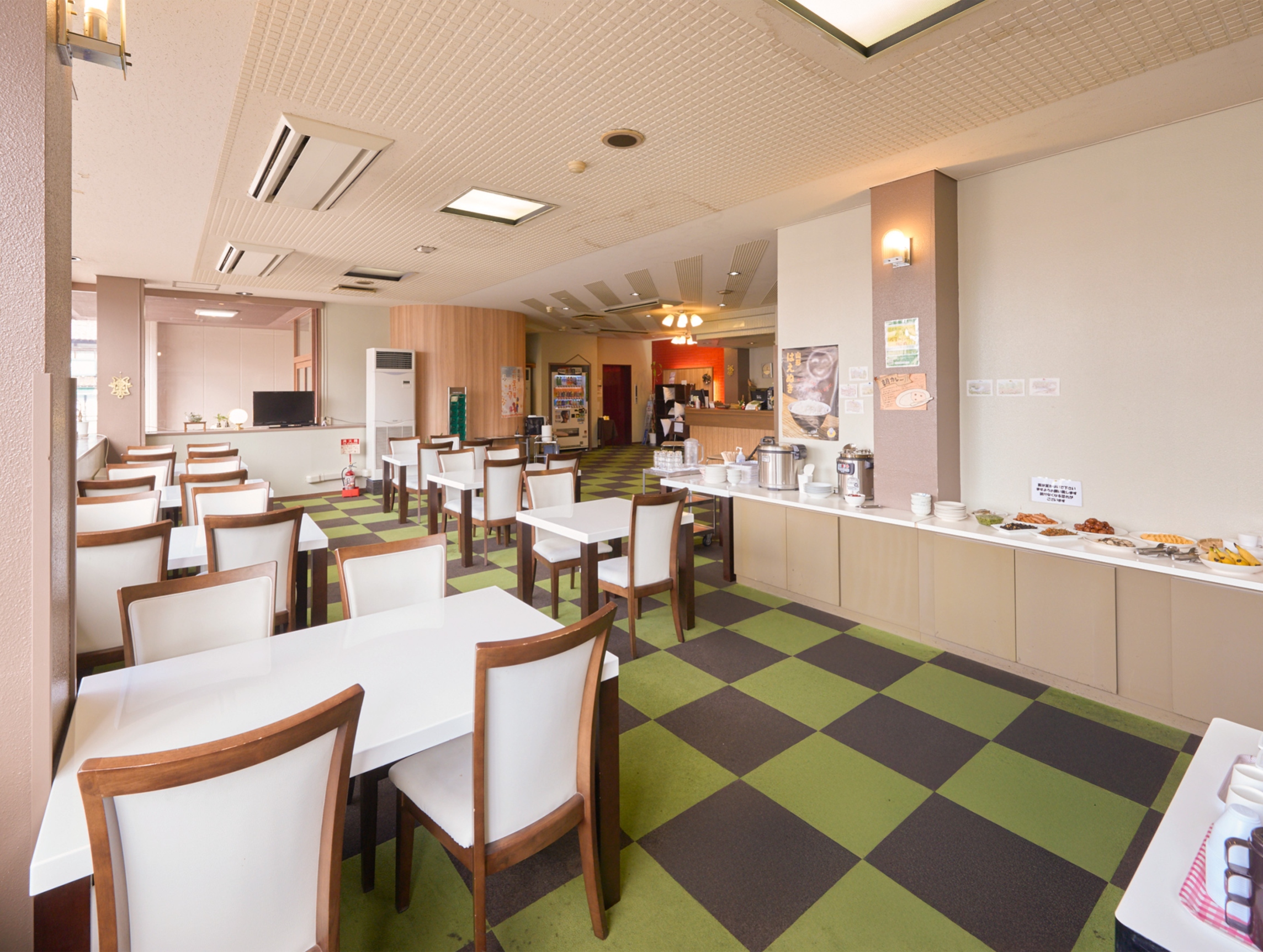 ホテルセレクトイン米沢：朝食会場